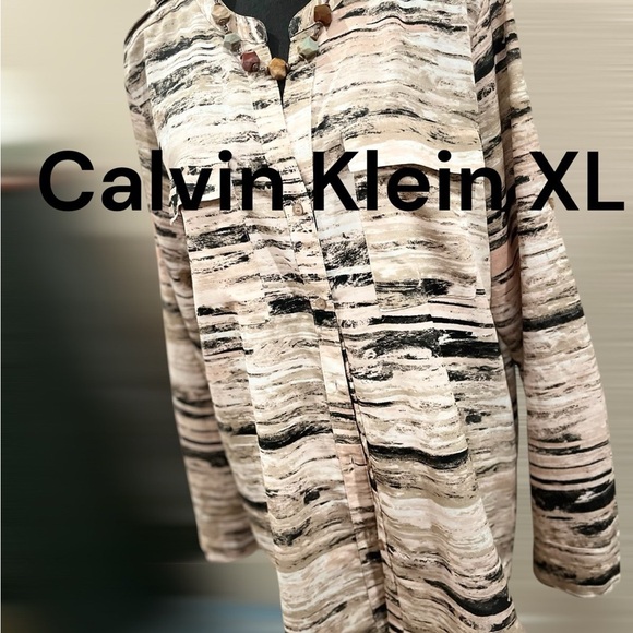 Calvin Klein No Iron Top button front cuffs top pockets and stone necklace - Picture 8 of 12